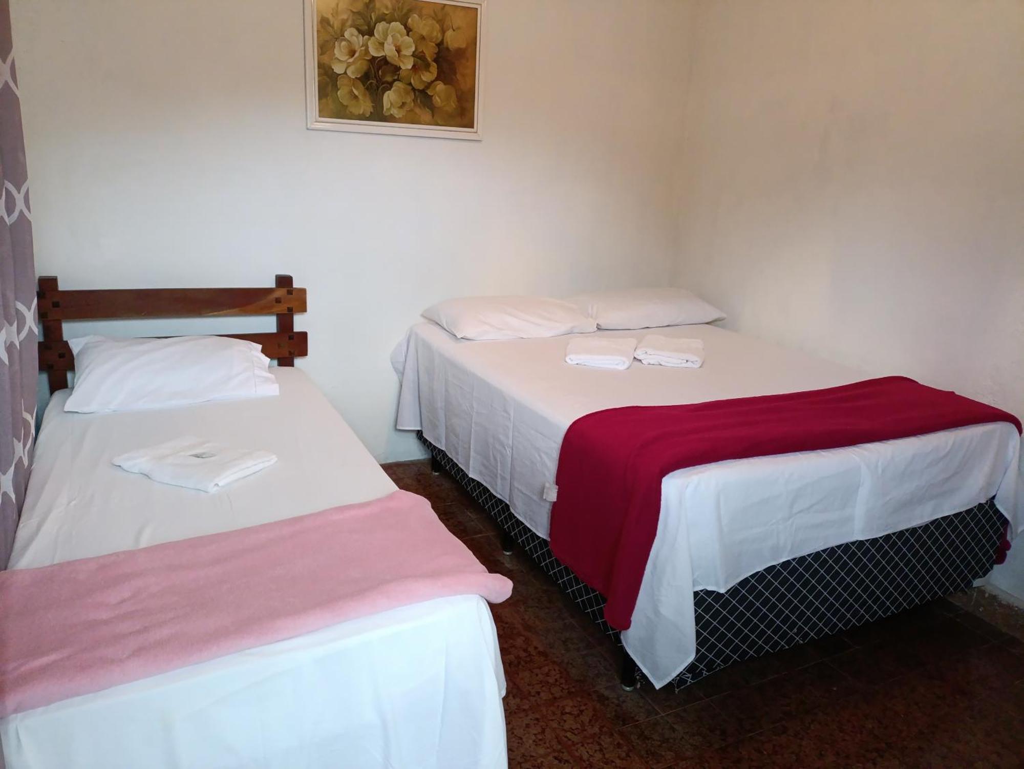 Dormitorios Rosario Pirenopolis Bilik gambar