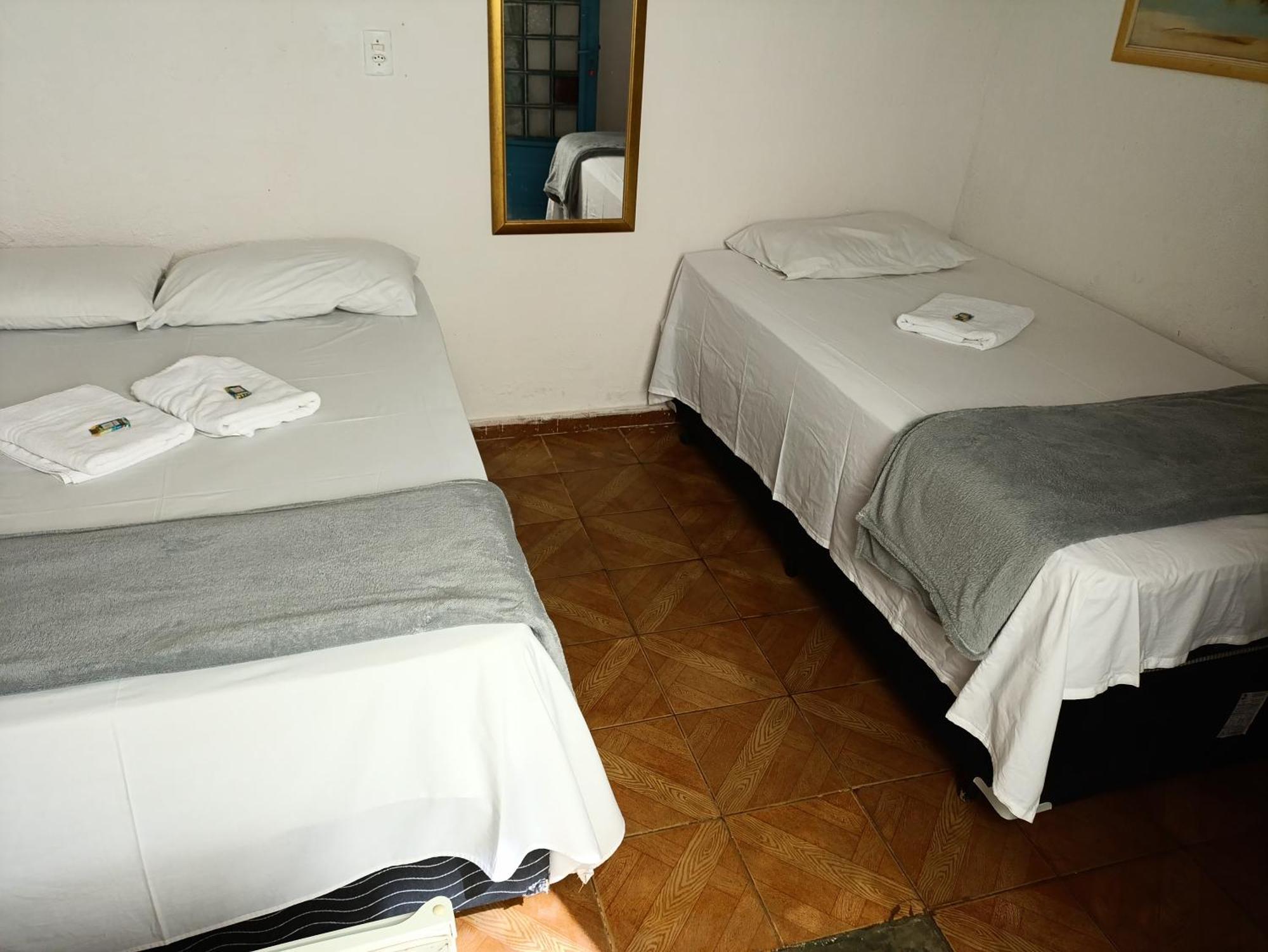 Dormitorios Rosario Pirenopolis Bilik gambar